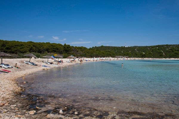 dugi-otok-657DE0F5B-50DB-A4B6-145B-D6756D8AAFD7.jpg